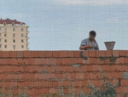 Yasamalda TİKİNTİ `BESPRİDEL`İ... - Elşad Həsənovun ƏL İŞİ...