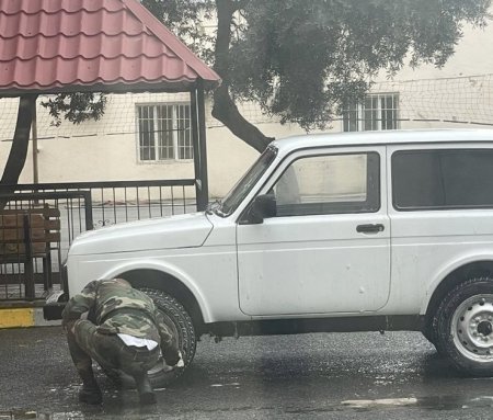 Müharibə veteranına şəxsi maşının yuduzduran rəisdən Kəmaləddin Heydərova şikayət edən zabitin özünü işdən çıxardılar – Videomüsahibə