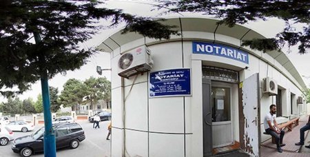 Şeyxin qohumudur deyə 48 saylı notarius 3 ünvanda fəaliyyət göstərir - ŞİKAYƏT