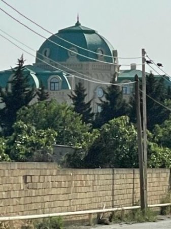 Saleh Məmmədovun 1870 manat maaşı ilə aldığı milyonluq obyektlər- Araşdırma