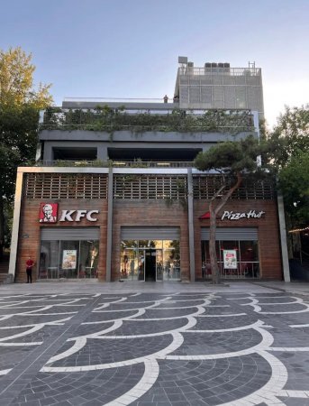 Sabiq nazir oğlunun Bakıdakı obyektləri... - "Amma ingilislər üçün nə fərqi"