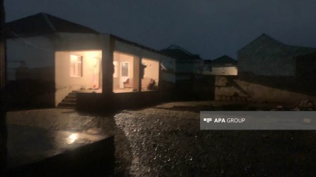 Abşeronda bıçaqlanma: Hamilə aravdının kuryerlə yazışmasını tapdı-FOTO