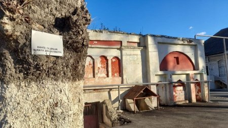 Bu abidə Göyçayın pasportudur... AMMA NƏ OLSUN... - DAĞILIR...