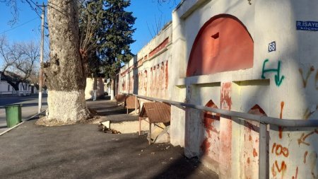 Bu abidə Göyçayın pasportudur... AMMA NƏ OLSUN... - DAĞILIR...