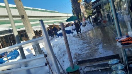 Lənkəranda qar xaosa səbəb oldu - Cənubdab yazırlar.. FOTO/VİDEO