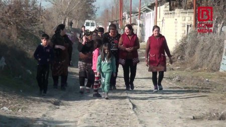 Camaat yol deyib... DAD DEYİR... - AXI NİYƏ?