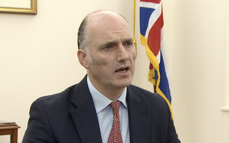 Böyük Britaniyada qanunsuz miqrant problemi – ermənilər krallıqdan qovulur