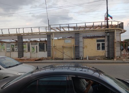 Binəqədidə neft boru kəmərinin üstündə obyekt inşa olunur, RİH başçısı bu cür qanusuzluğa göz yumur- SƏBƏB? - FOTOFAKTLAR