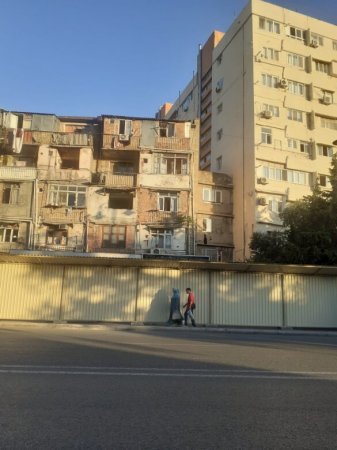 MMC Bakı sakinlərini mühasirədə saxlayır - Fotolar