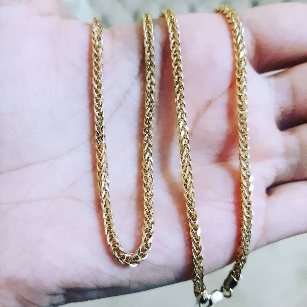 Stomatoloq Anar Ağayev pasiyentdən 5500 manat pul aldı-Qızıllarımın pulunuda qaytarmır….-Şikayət