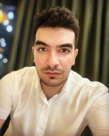 İbrahim Kərbalıyevin oğlu özünü 17-ci mərtəbədən atdı - Foto