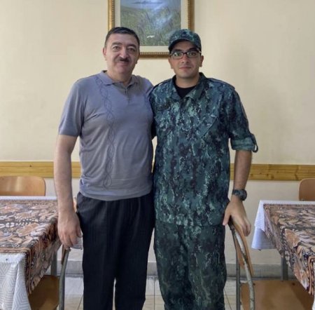 İbrahim Kərbalıyevin oğlu özünü 17-ci mərtəbədən atdı - Foto