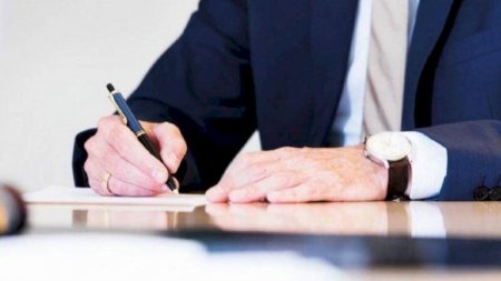 Ölüm poliqonuna çevrilən “Mərcan” klinikası Oqtay Əsədovundur?