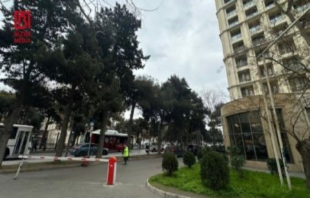 AYNA-dan qanunsuz ADDIM - “Bakıxanov Rezidens”in sakinlərinə avtomobil saxlamaq üçün yer qalmayıb