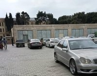 AAAF Parkda tikilən qanunsuz obyekt tamamlandı - Ulu Öndərin posteri restoranla əvəzləndi