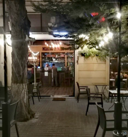 “Meating Point” restoranı bağlanır?-Zəhərlənmə qeydə alındı