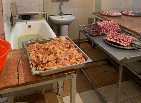 "Sərin saray" şadlıq evində mənşəyi məlum olmayan məhsullar aşkarlandı - FOTO